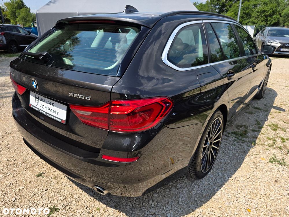 BMW Seria 5 - 21
