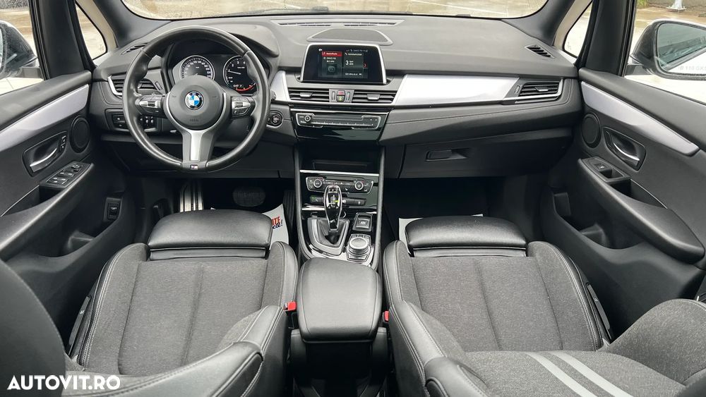 BMW Seria 2 218i AT - 11