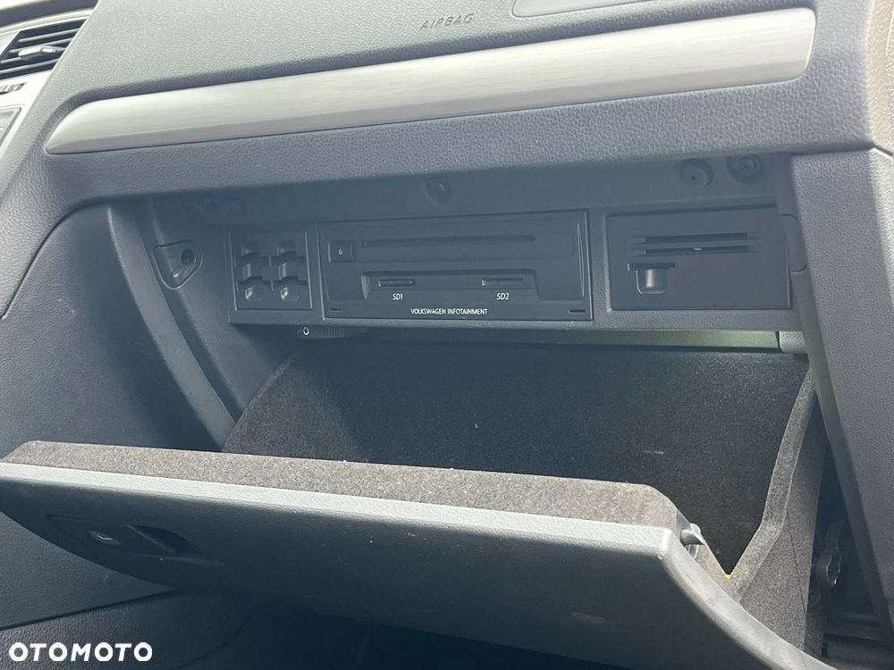 Volkswagen Golf Variant 1.6 BlueTDI DSG Comfortline - 28