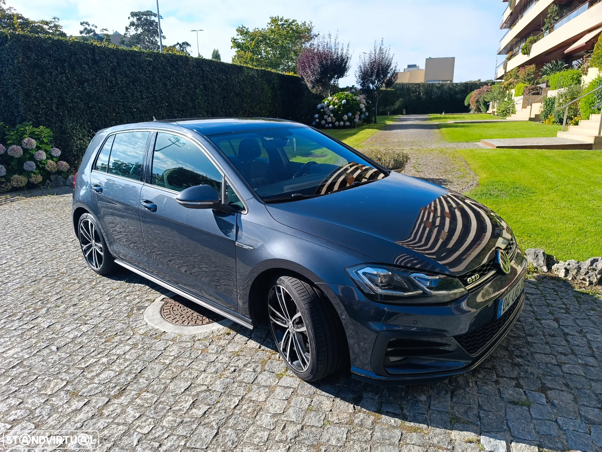 VW Golf 2.0 TDi GTD DSG - 2
