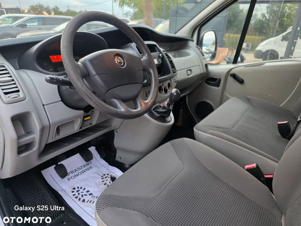 Opel Vivaro - 29