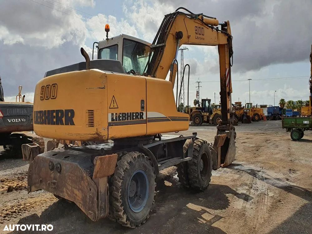 Liebherr 900 C Excavator pe roți - 6
