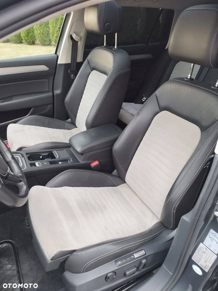 Volkswagen Passat 2.0 TDI SCR 4Mot DSG Highline - 8