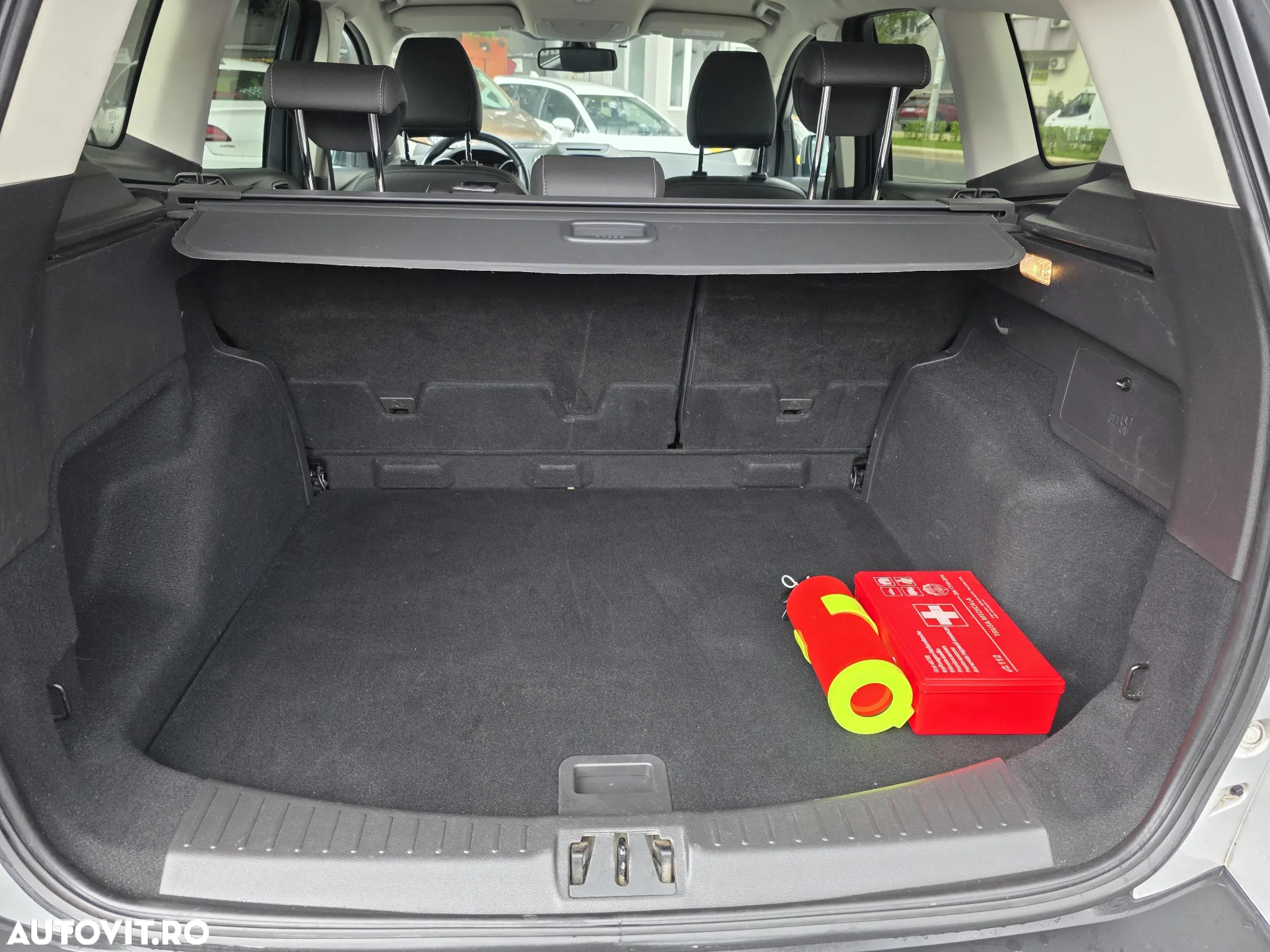 Ford Kuga - 23