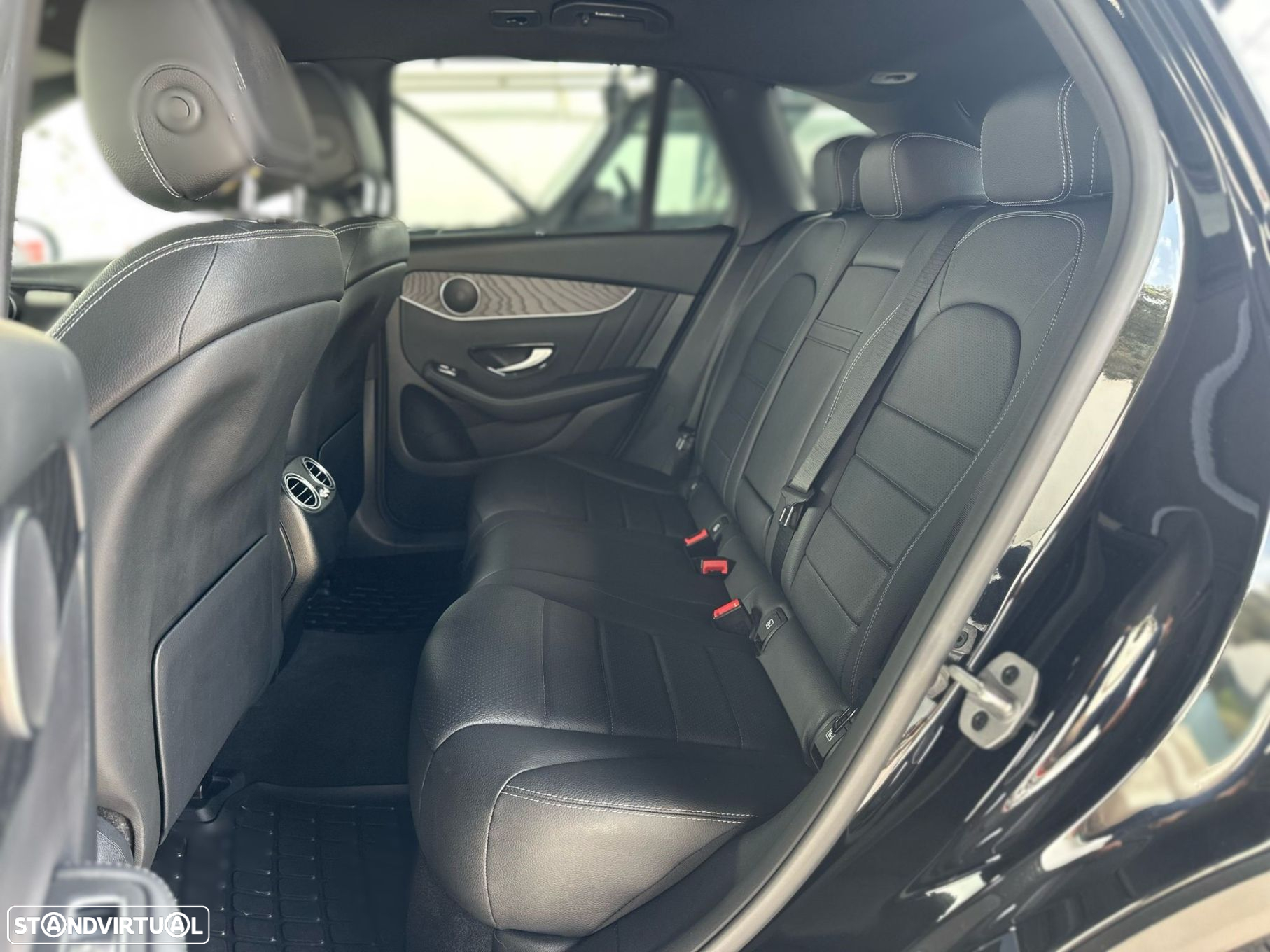 Mercedes-Benz GLC 300 - 22