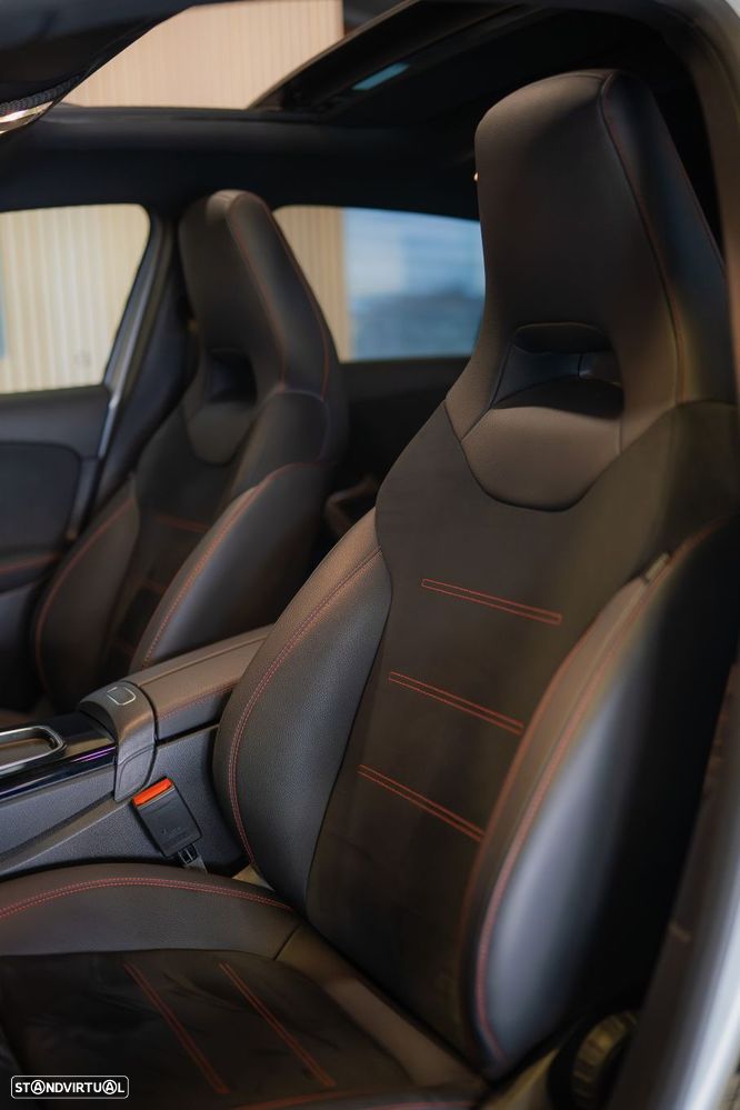 Mercedes-Benz A 250 e 8G-DCT AMG Line - 4