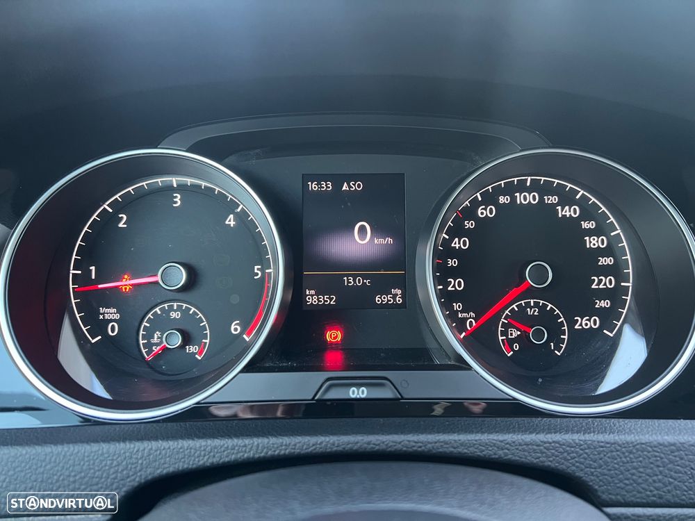 VW Golf 1.6 TDi Highline - 12