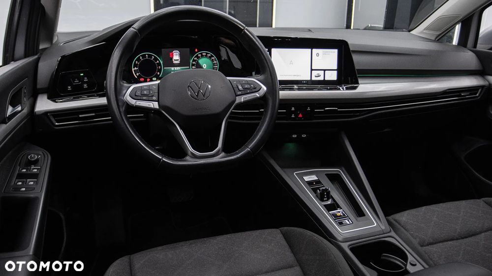 Volkswagen Golf 1.5 eTSI Life DSG - 10
