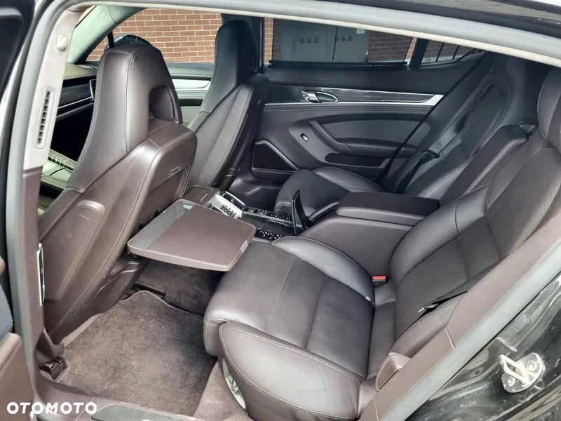 Porsche Panamera Turbo S Executive PDK - 24