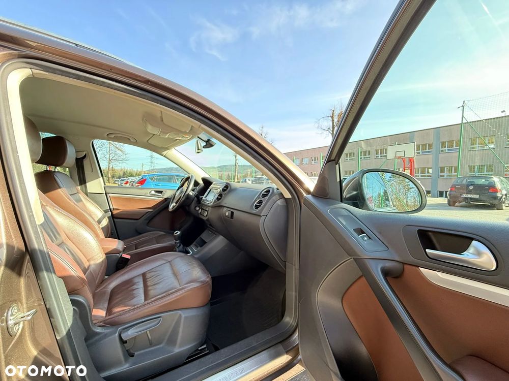 Volkswagen Tiguan 2.0 TDI Perfectline - 25