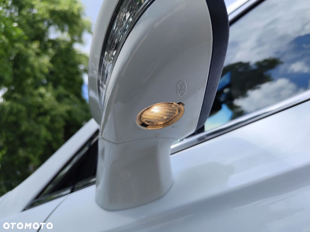 Ford Mondeo - 25