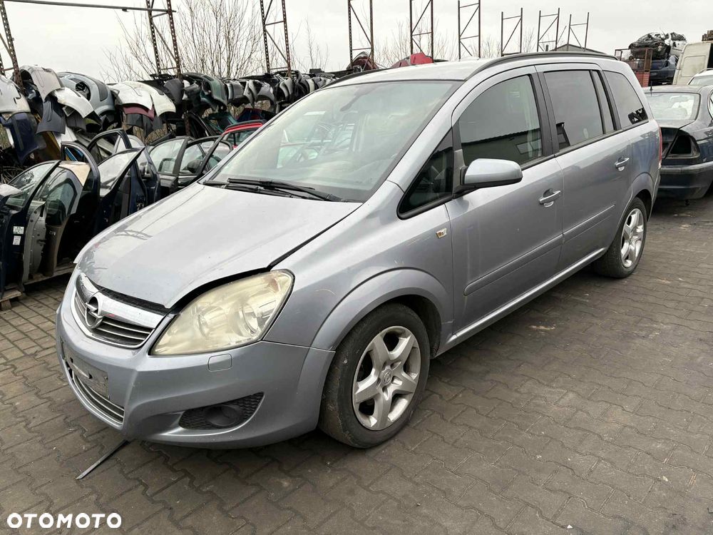 OPEL ZAFIRA - 1