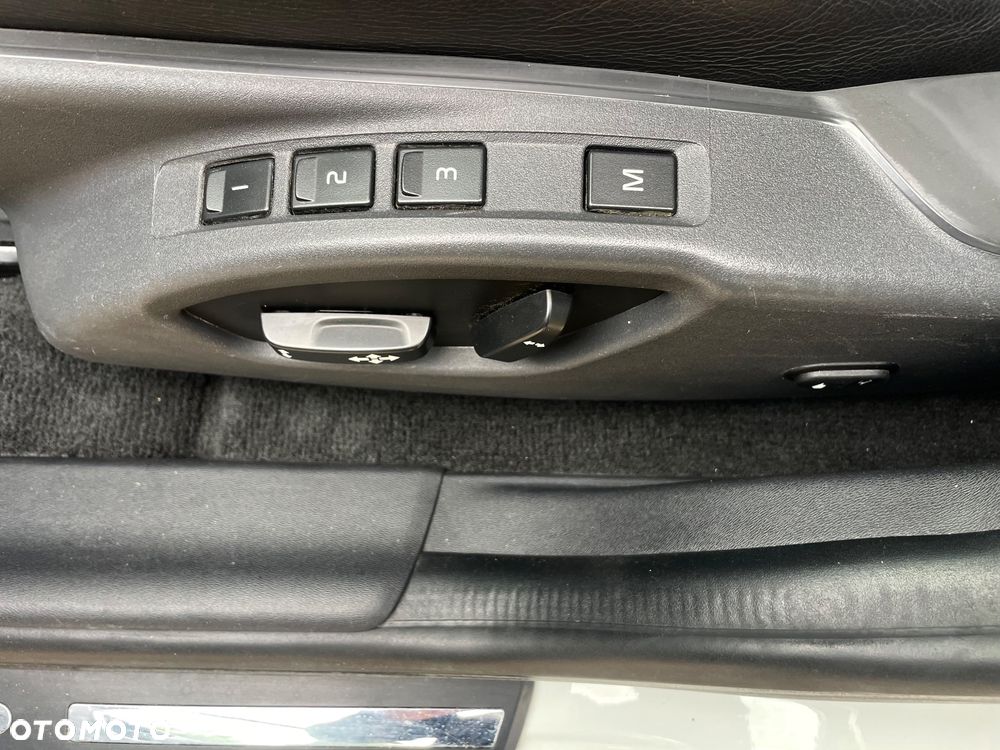 Volvo XC 60 D4 Geartronic Summum - 25