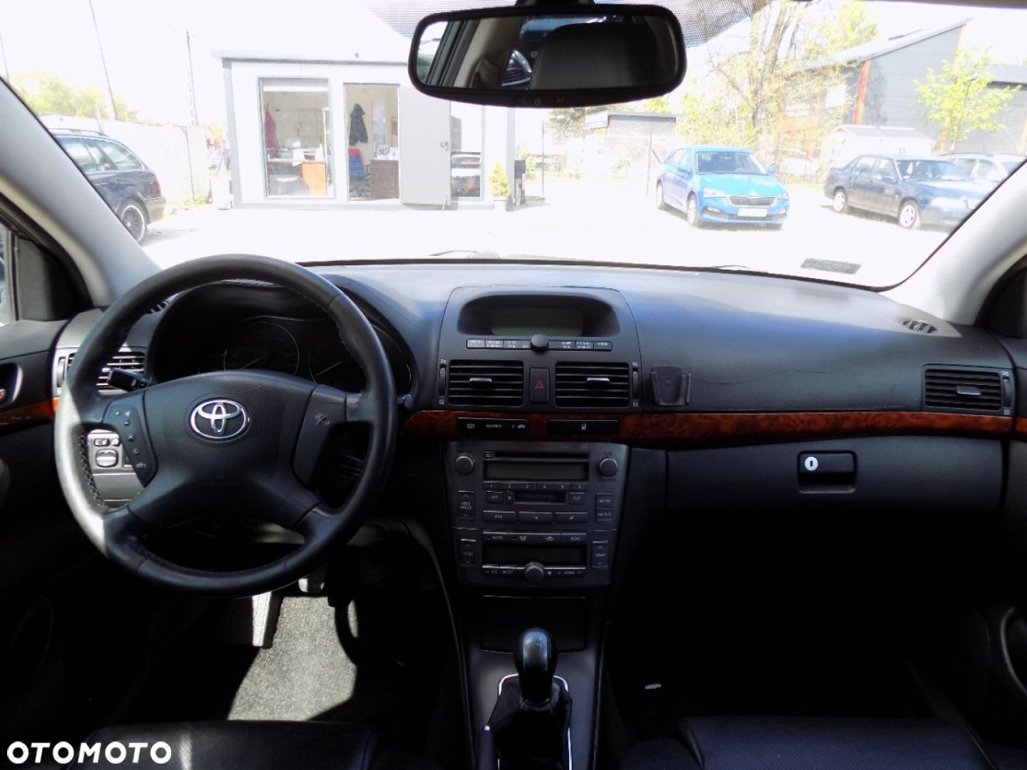 Toyota Avensis - 5