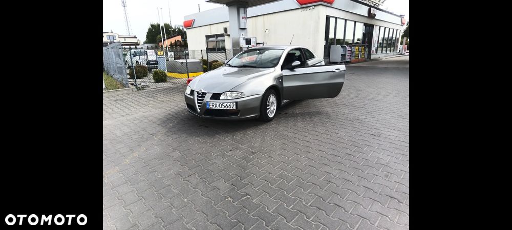 Alfa Romeo GT - 1