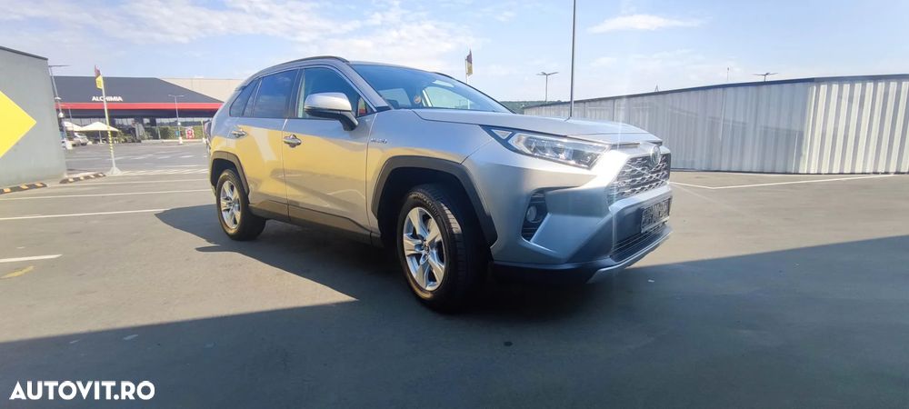 Toyota RAV4 - 2