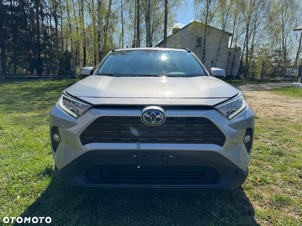 Toyota RAV4 - 1