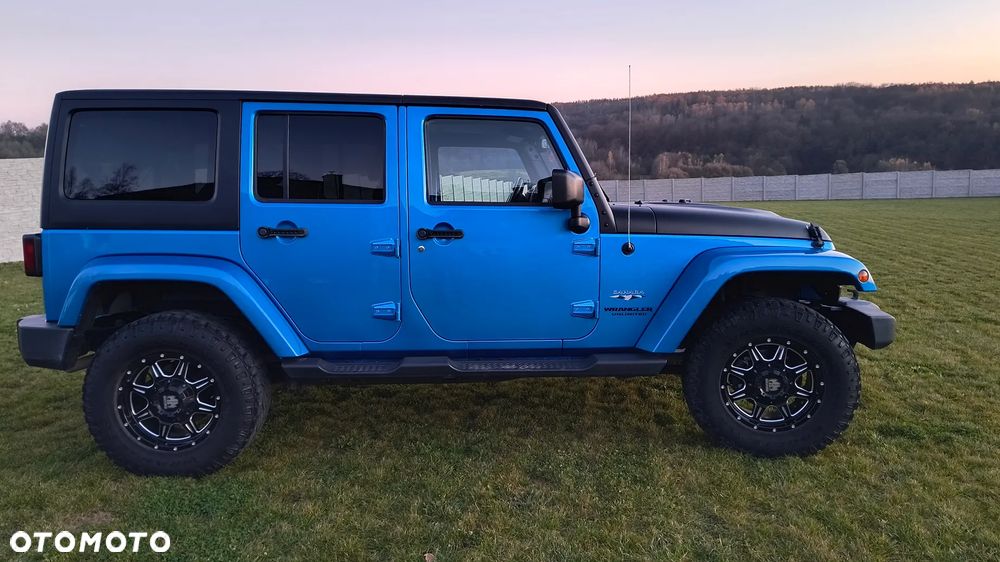 Jeep Wrangler - 5