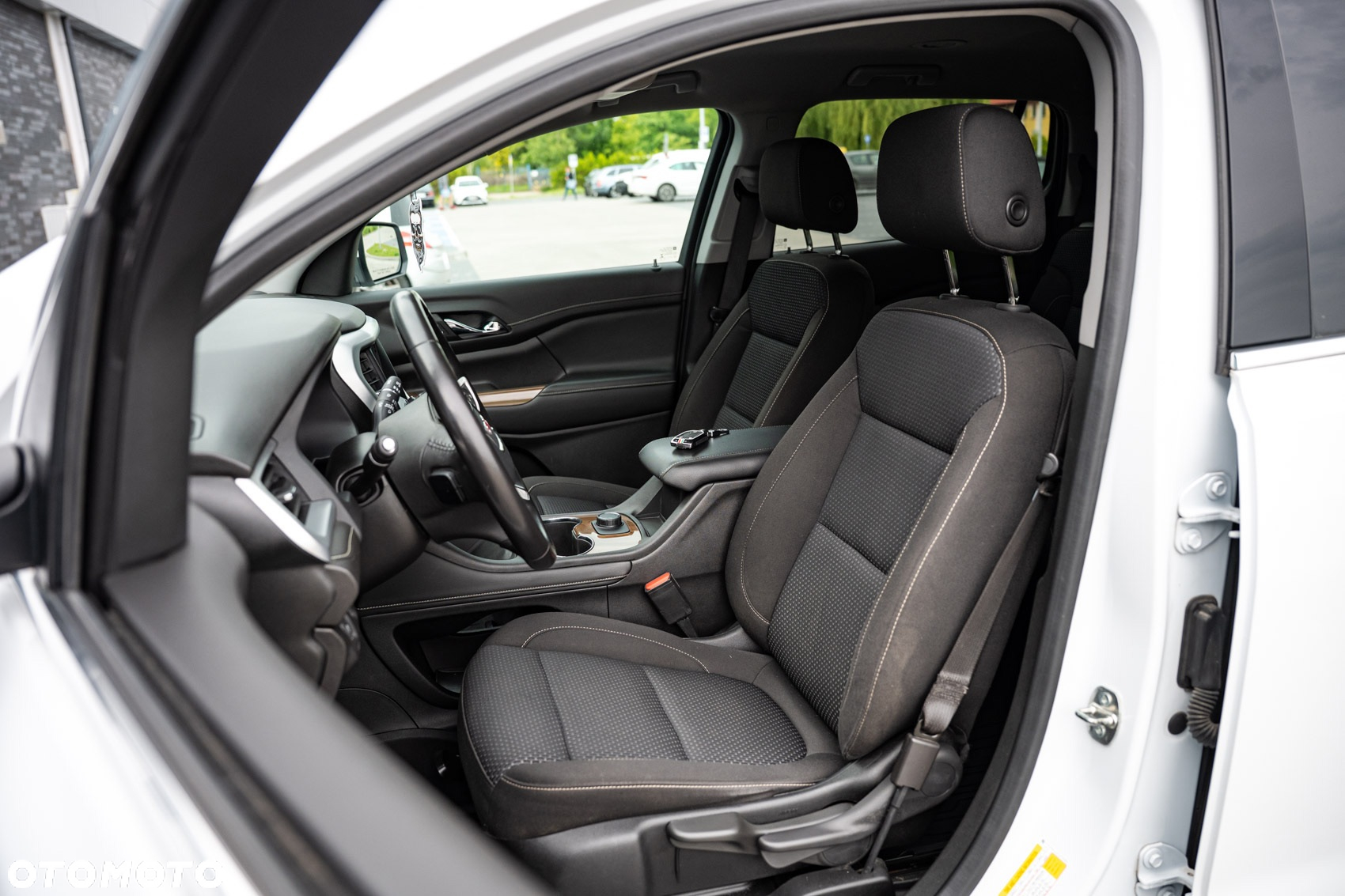 GMC Acadia - 14