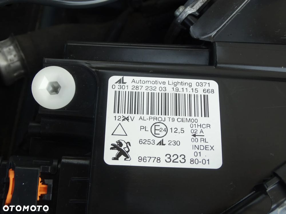 Peugeot 308 BlueHDi FAP 120 EAT6 Stop & Start Allure - 38