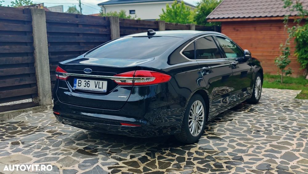 Ford Mondeo 2.0 HEV Titanium - 4