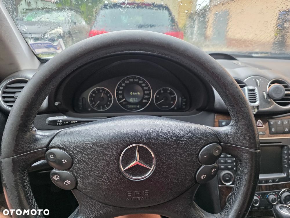 Mercedes-Benz CLK - 21