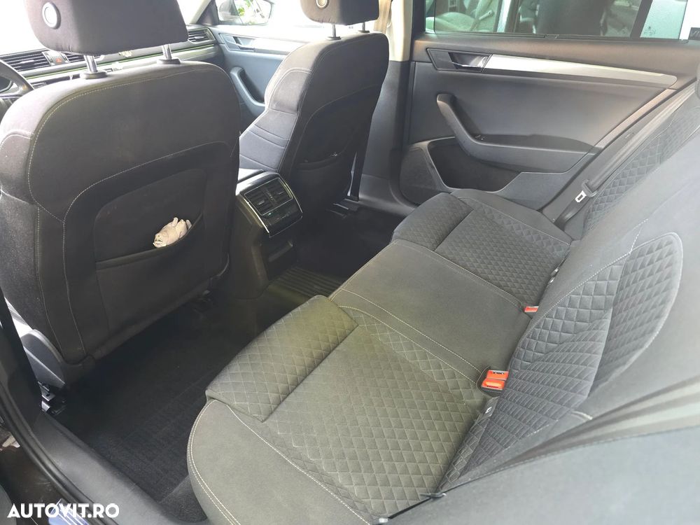 Skoda Superb 2.0 TDI DSG Ambition - 16