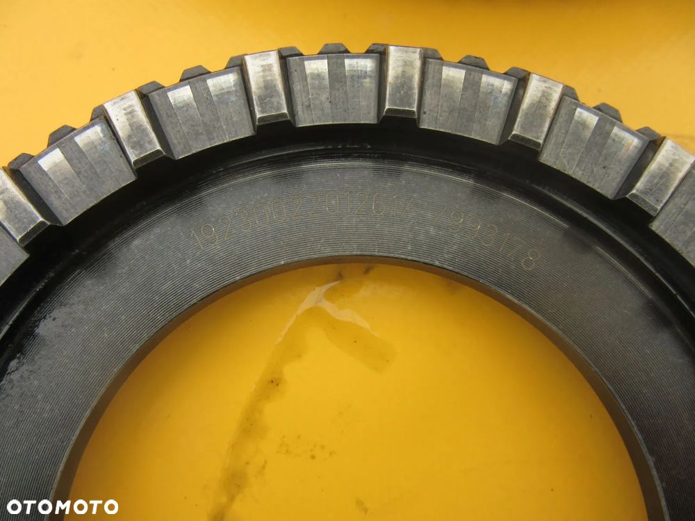 Sprzęgła kłowe KV skrzyni biegów Case CVX130 - 5