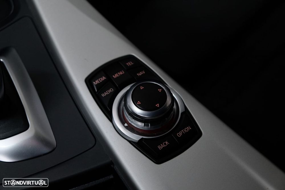 BMW 320 d Aut. Efficient Dynamics Edition - 22