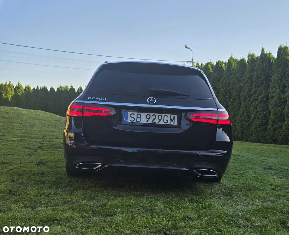 Mercedes-Benz Klasa E 220 d 9G-TRONIC AMG Line - 3