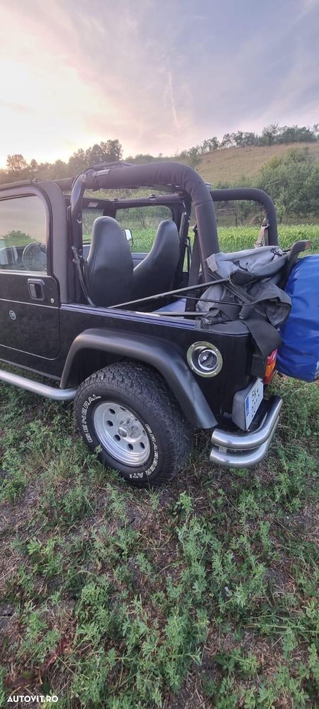Jeep Wrangler - 28