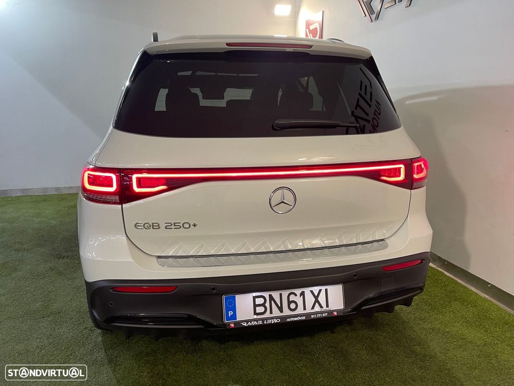 Mercedes-Benz EQB 250 AMG Line - 8