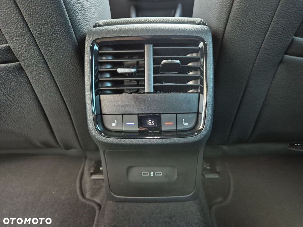Skoda Octavia 1.5 TSI mHEV Sportline DSG - 41