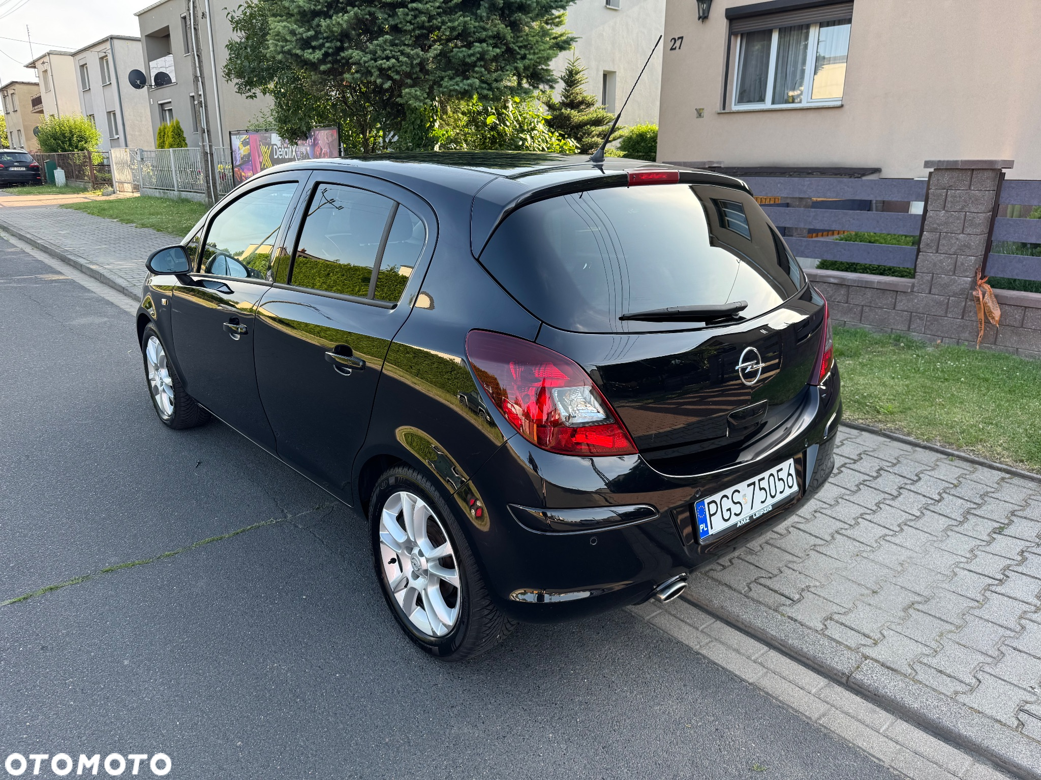 Opel Corsa 1.4 16V 150 Jahre - 4