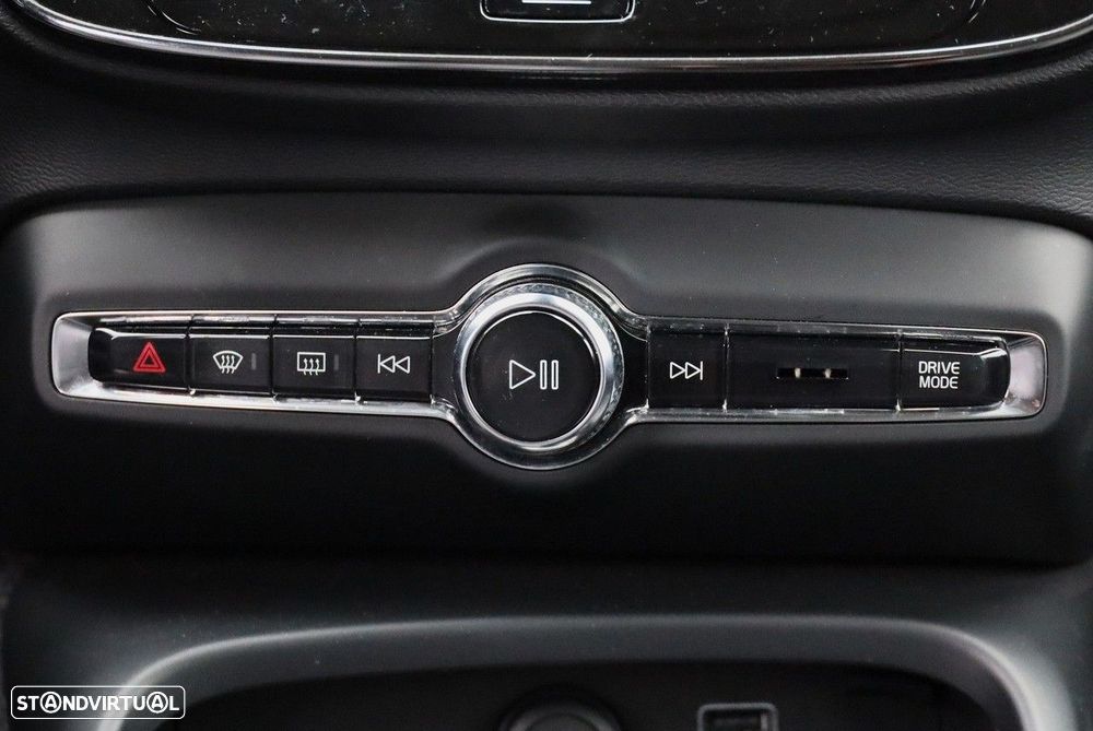 Volvo XC 40 2.0 D3 Inscription AWD Geartronic - 16