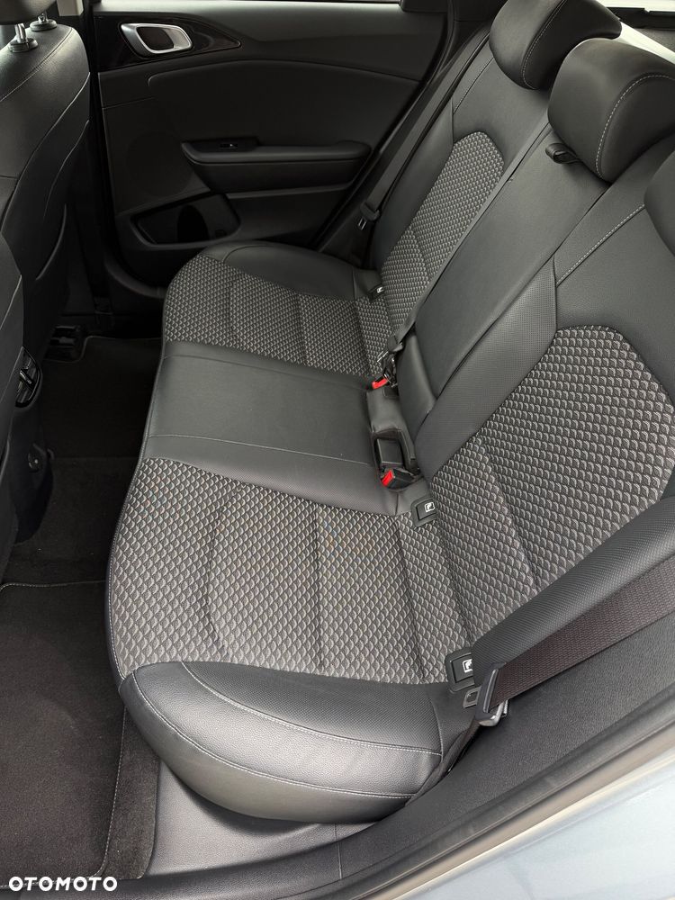 Kia Ceed 1.5 T-GDI Business Line - 9