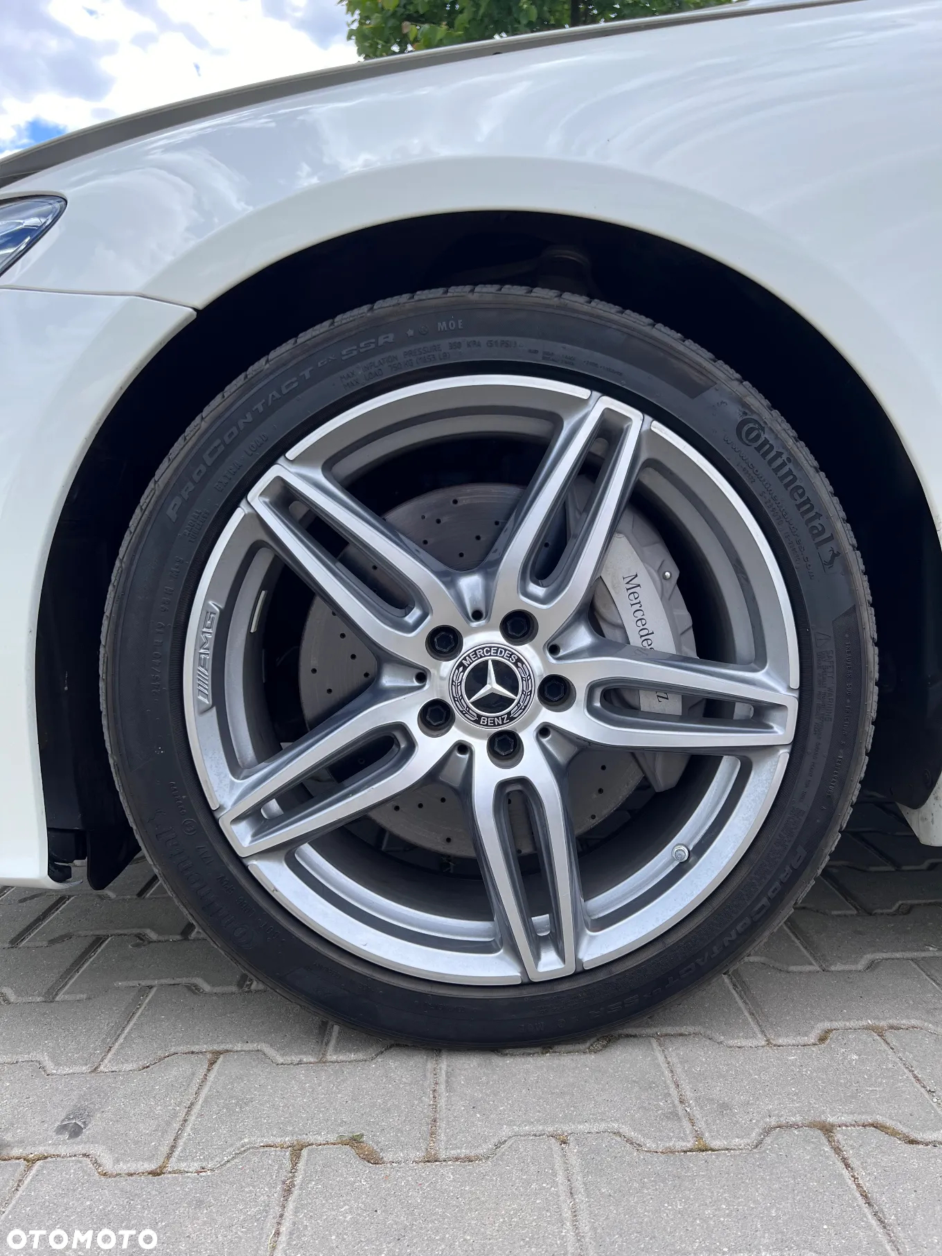 Mercedes-Benz Klasa E 400 4Matic Coupe 9G-TRONIC AMG Line - 30
