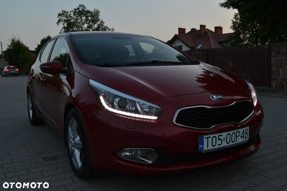 Kia Ceed 1.6 GDI Platinum Edition - 19