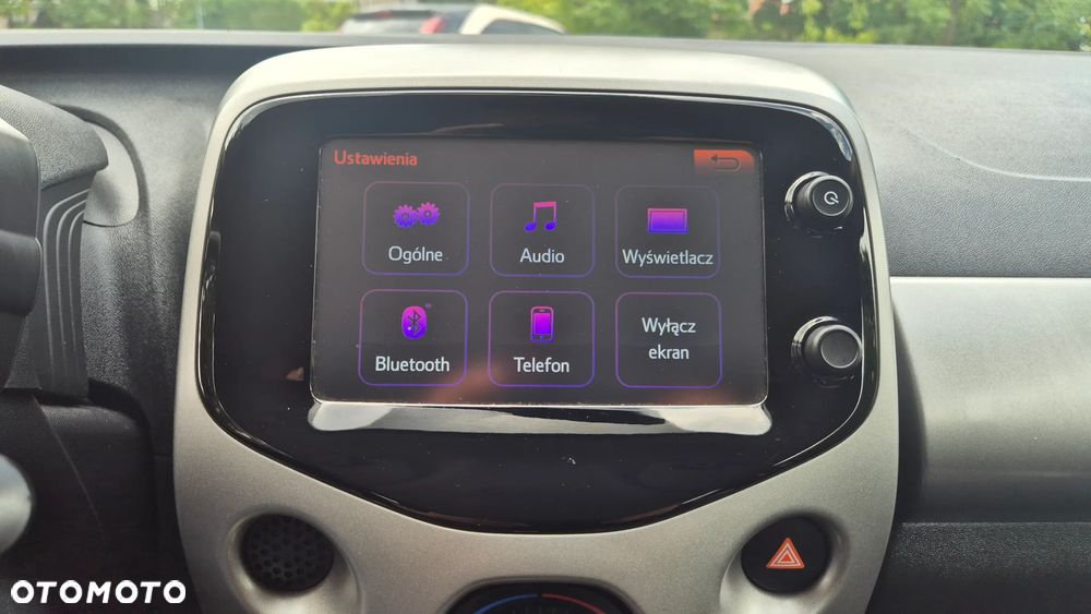 Toyota Aygo x-clusiv - 31
