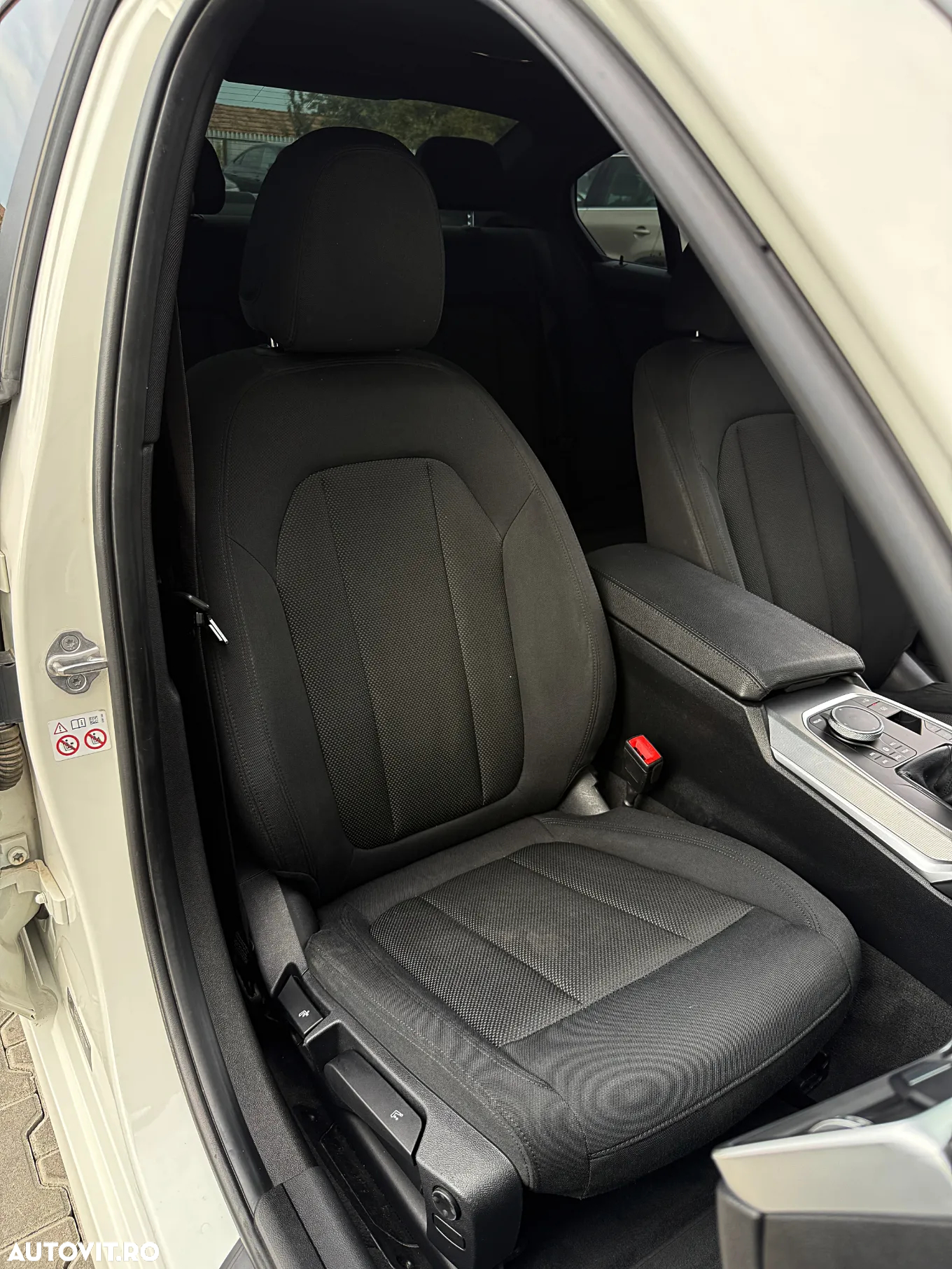 BMW Seria 3 318d Edition M Sport Shadow - 29