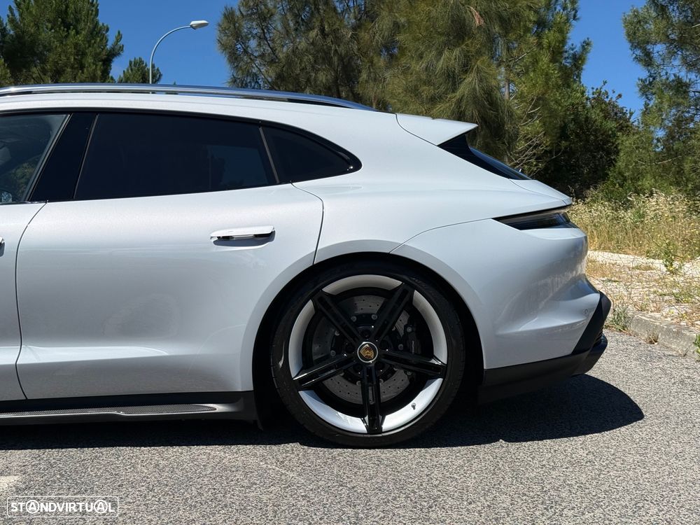 Porsche Taycan Sport Turismo Turbo S - 14