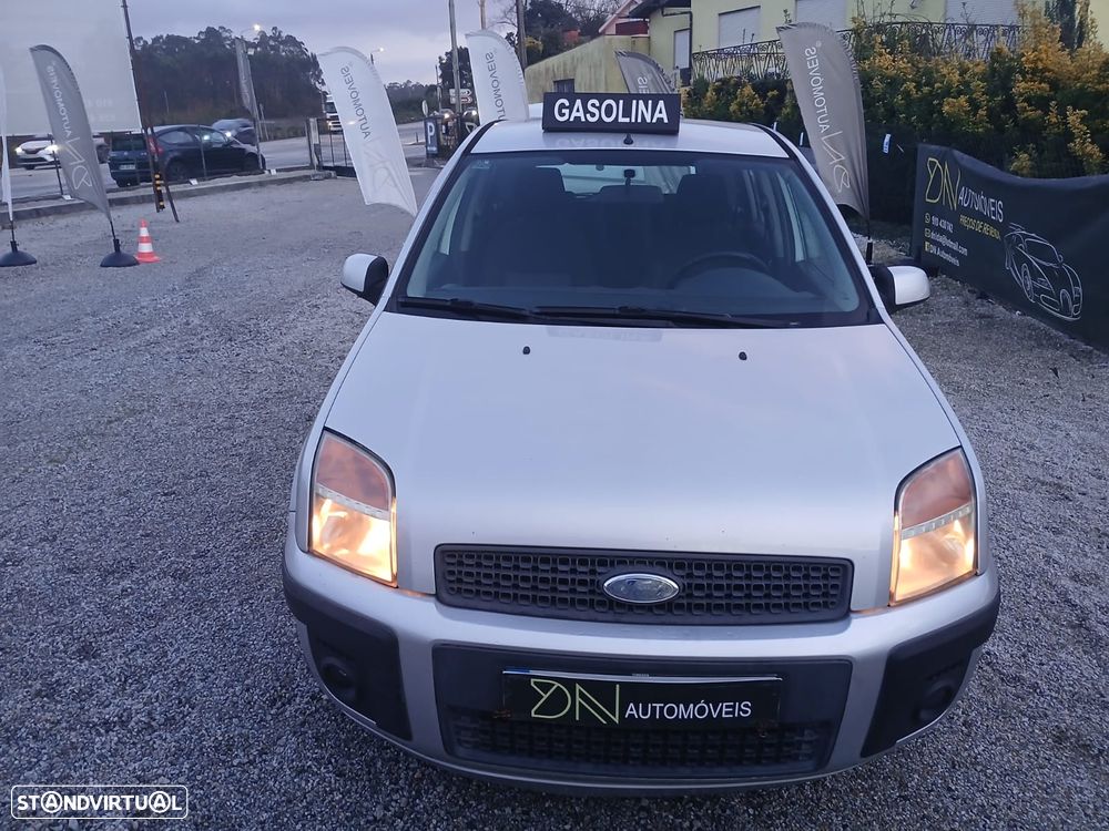 Ford Fusion 1.25 + - 5