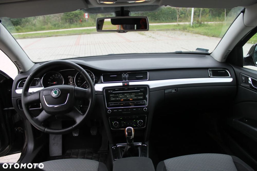 Skoda Superb 2.0 TDI Active - 14
