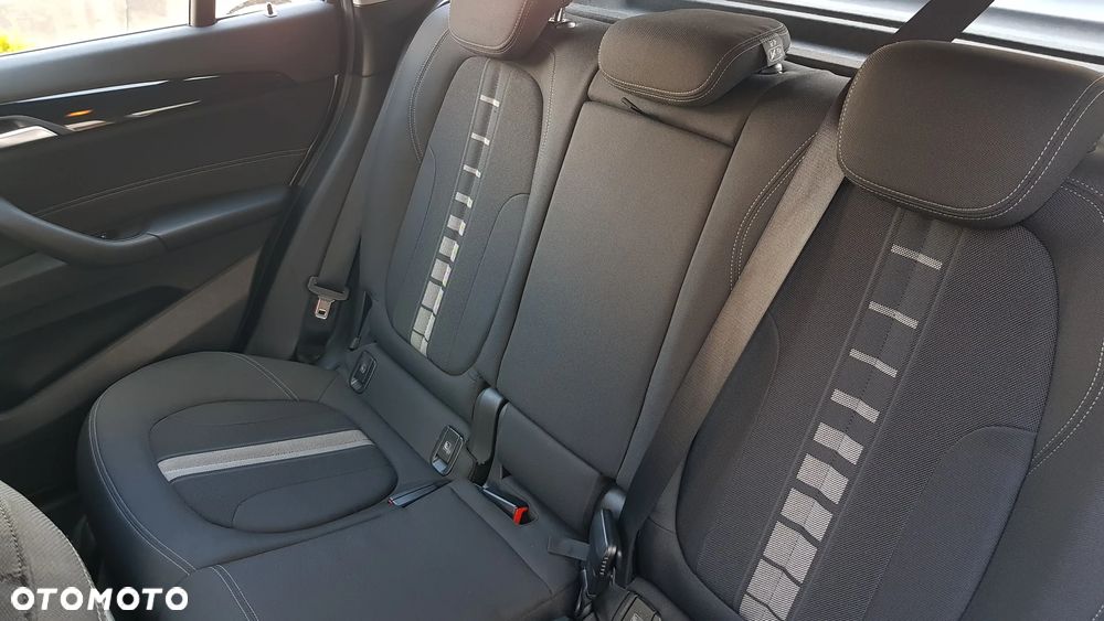 BMW X1 sDrive18d Advantage sport - 12