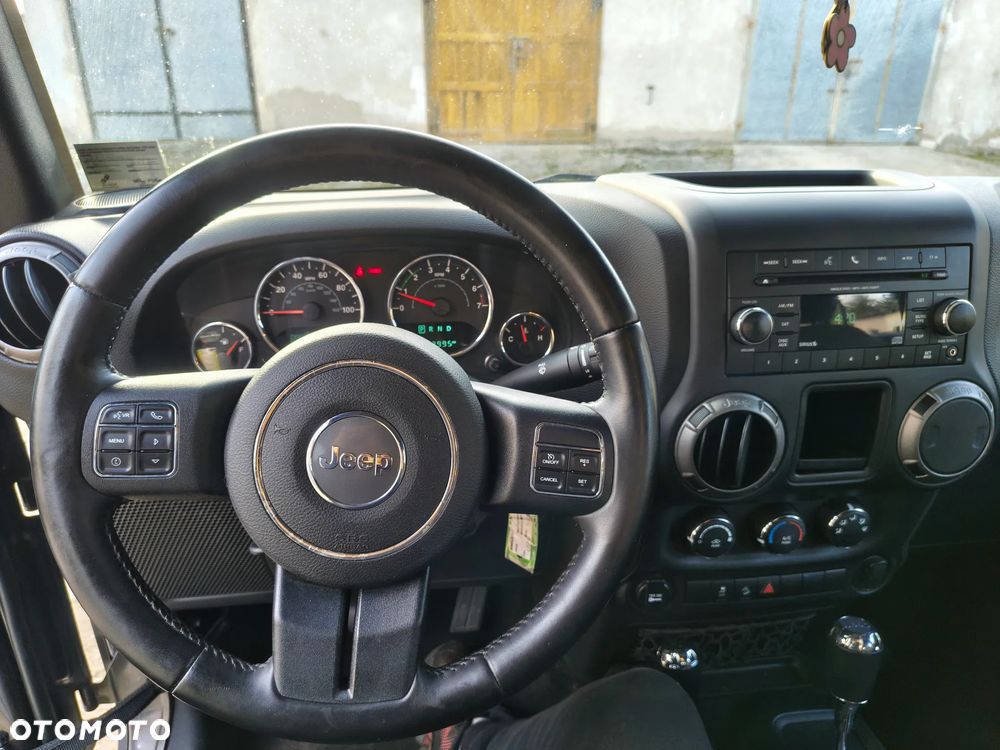 Jeep Wrangler Unlimited 3.6 Automatik X - 15