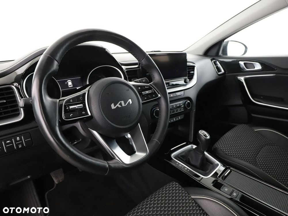 Kia XCeed 1.5 T-GDI OPF JBL Sound Edition - 15