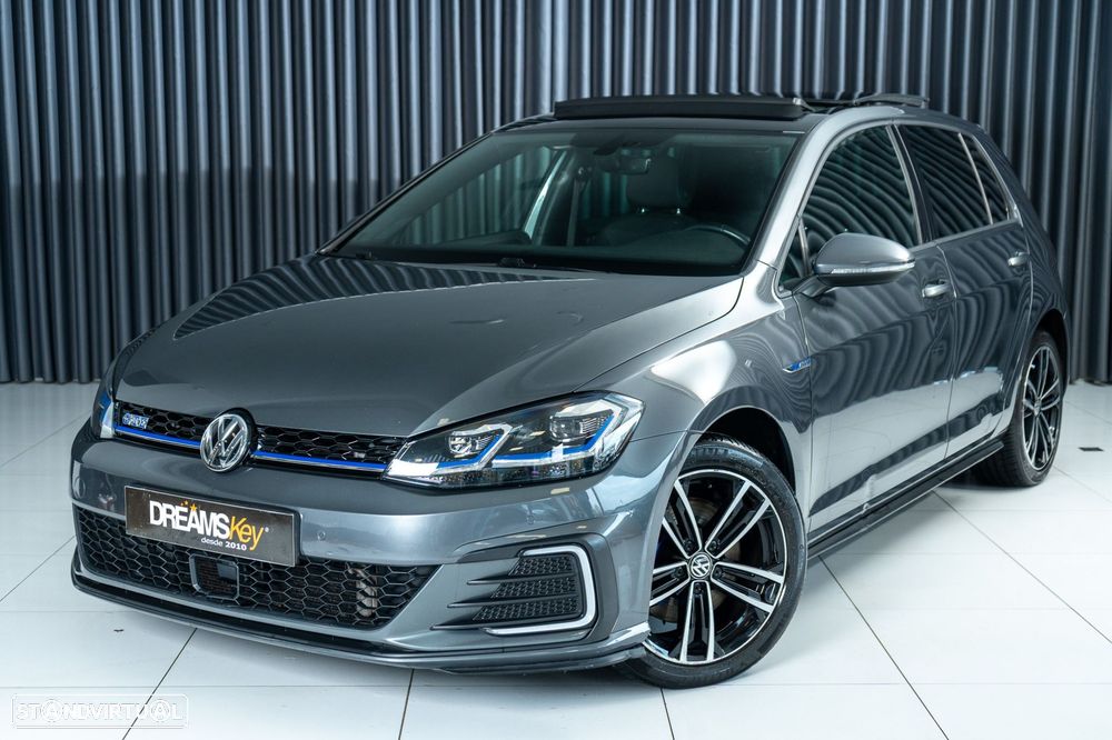 VW Golf 1.4 GTE Plug-In-Hybrid DSG - 32