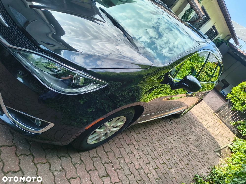 Chrysler Pacifica - 7