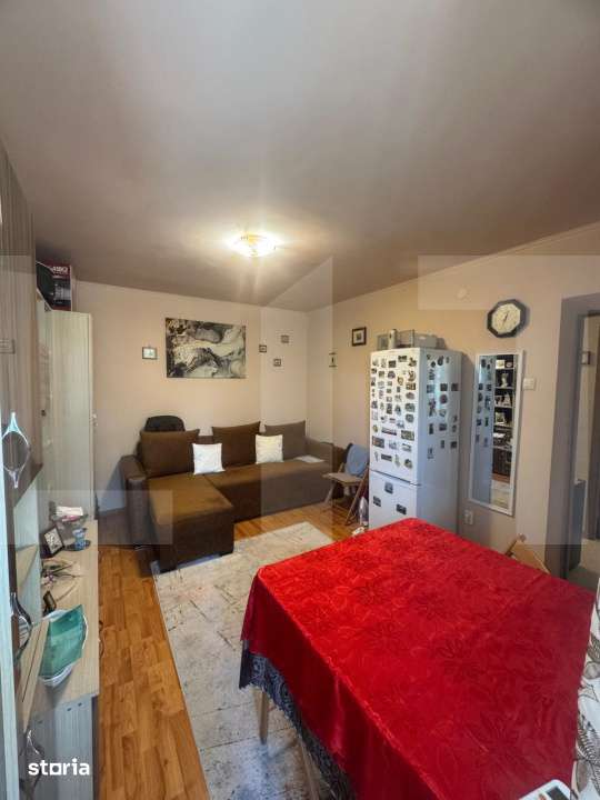 Apartament cu 2 camere, decomandat, 34 mp, etaj 3, zona Olinescu-Doroh — fotografia 1