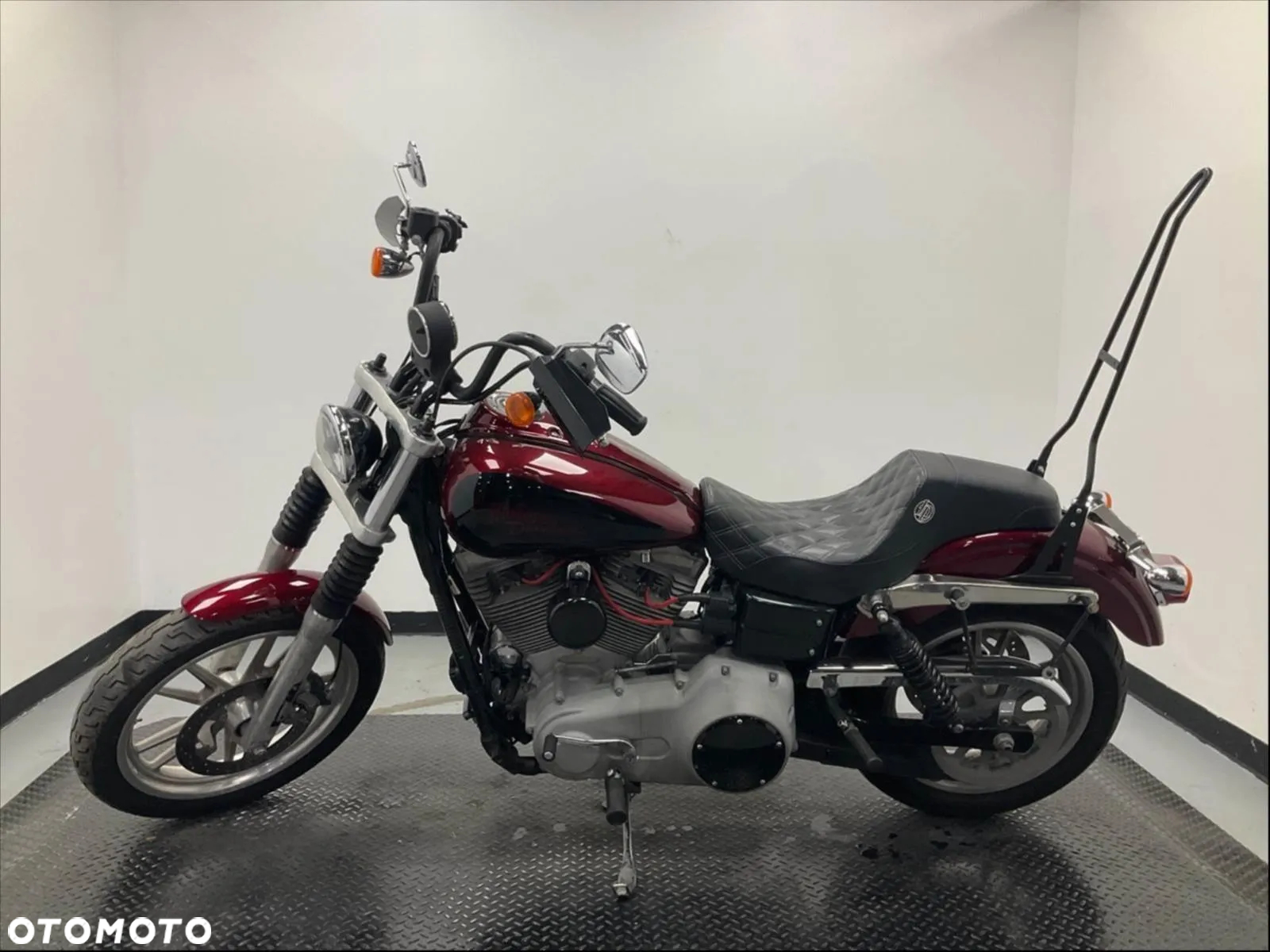 Harley-Davidson Dyna Super Glide - 3